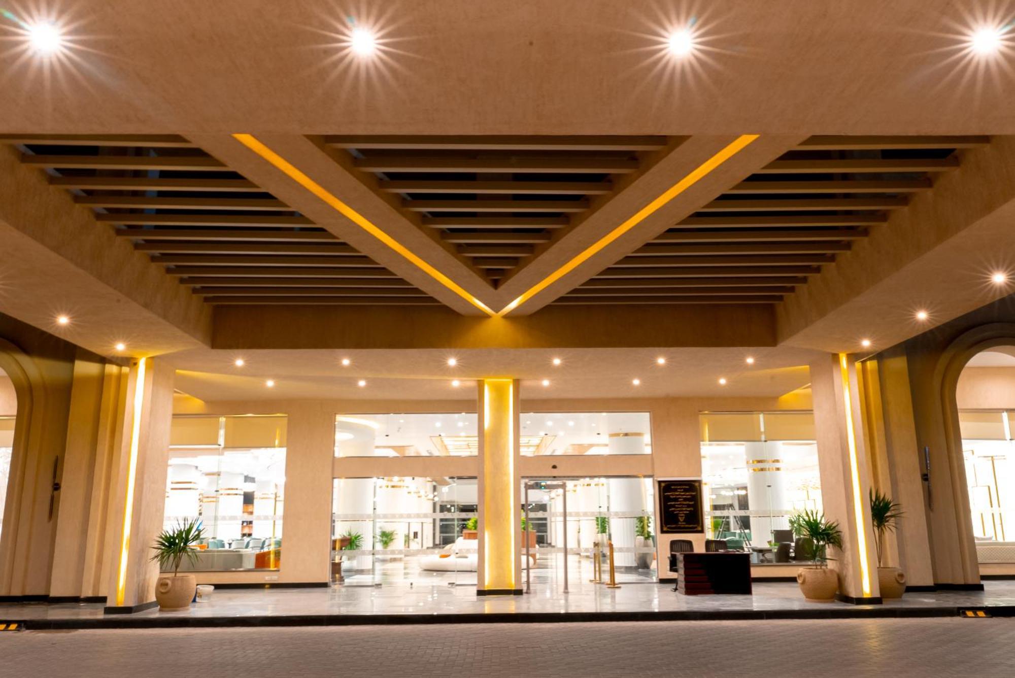 The V Luxury Resort Sahl Hasheesh Hurghada Bagian luar foto The lobby of the hotel