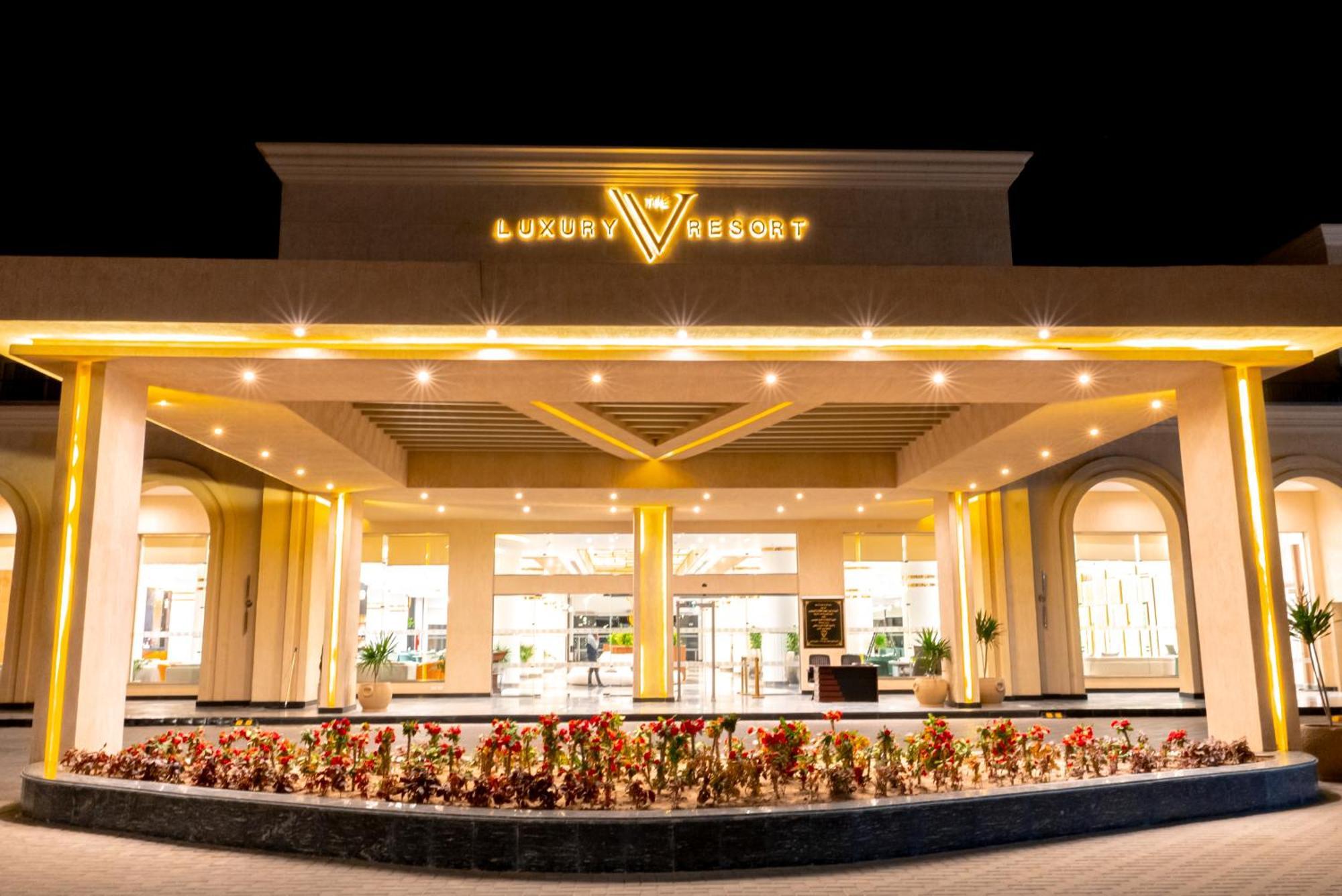 The V Luxury Resort Sahl Hasheesh Hurghada Bagian luar foto Luxury Village