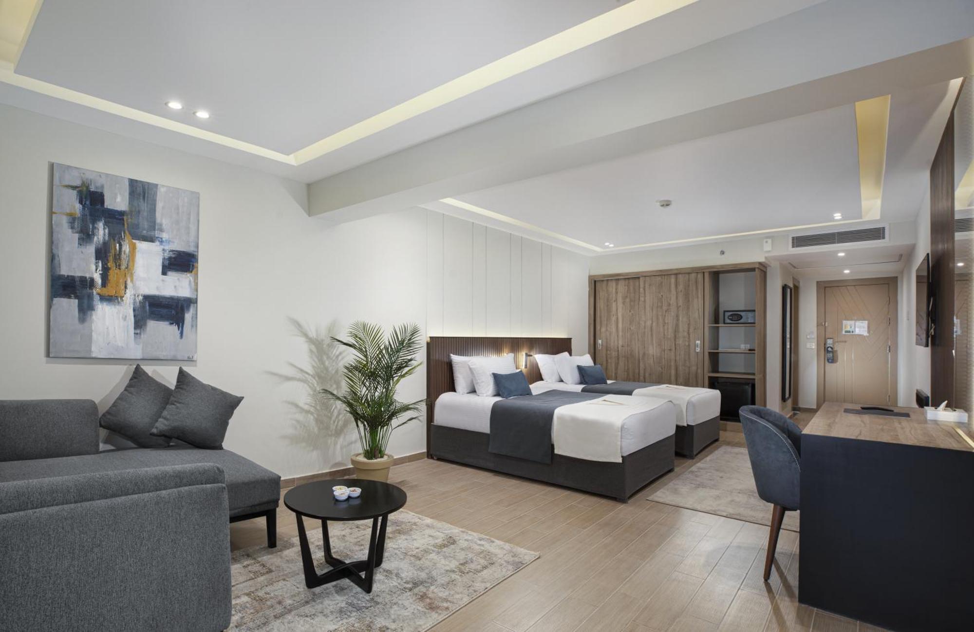 The V Luxury Resort Sahl Hasheesh Hurghada Bagian luar foto Deluxe Suite