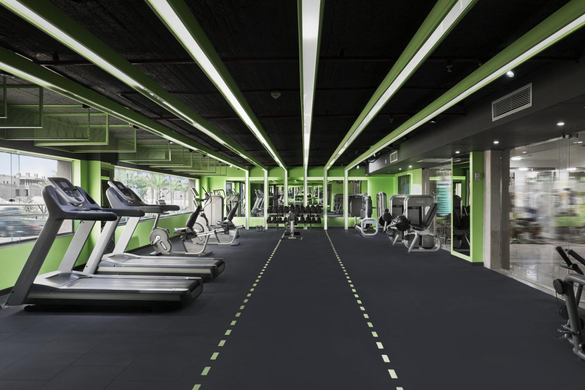 The V Luxury Resort Sahl Hasheesh Hurghada Bagian luar foto The gym at the headquarters of the company